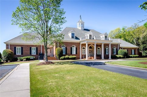 Lot 11 Dog Leg Lane active home in Cross Creek Plantation, Seneca, SC