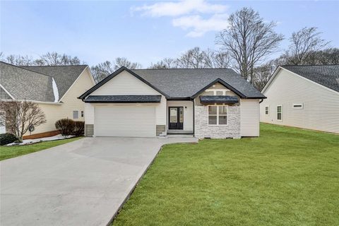 214 Streams Way sold home in Winding Stream, Anderson, SC
