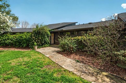 2916 Rambling Path Drive pending home in Country Place, Anderson, SC