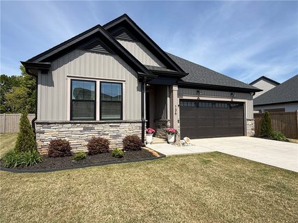 136 Laurel Oak Drive
