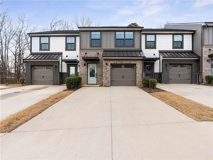 61 Connaught Court