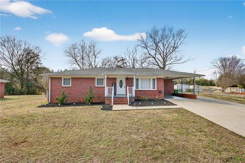 310 Gracie Street sold home in Manley Acres, Seneca, SC