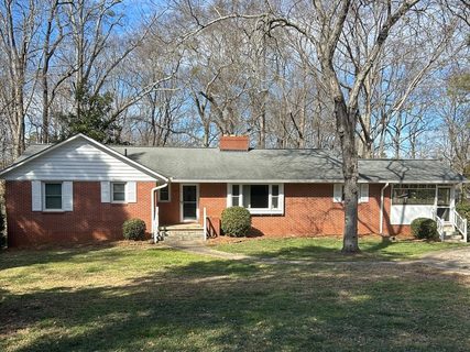 101 Laurel Lane