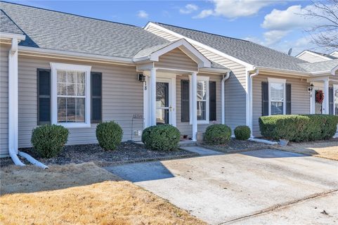 18 Sweetgrass Trail pending townhome in Tripps Landing, Anderson, SC