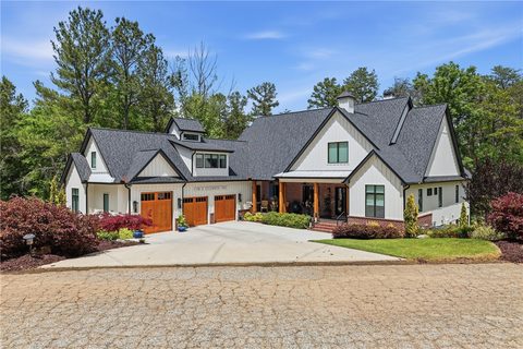 1198 N Edgewater Trail active home in Currahee Club, Toccoa, GA