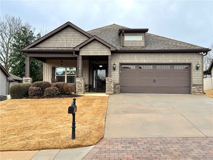 305 Linden Hall Lane sold home in Linden Hall, Easley, SC