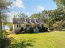 408 W Peninsula Drive sold home in Laurens, SC
