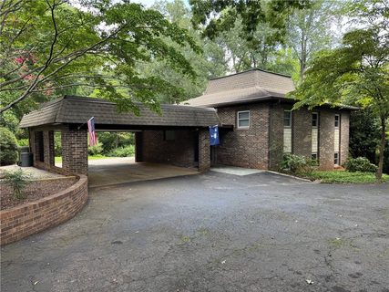 105 E Brookwood Drive sold home in Brookwood, Clemson, SC