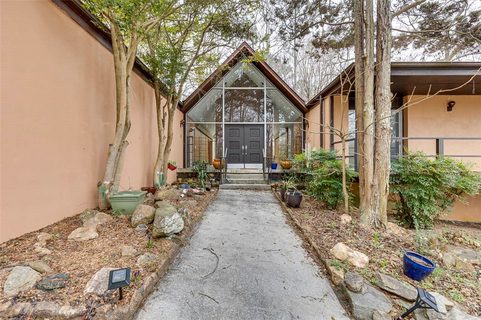 200 Valley View Drive sold home in Brookwood, Clemson, SC
