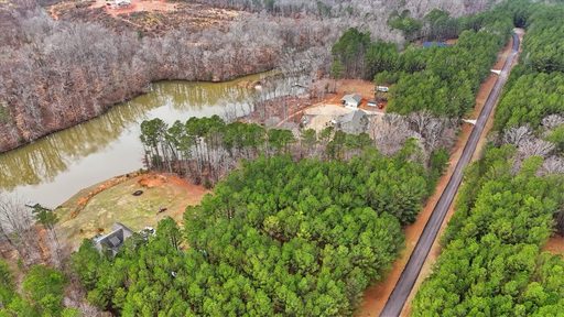 7 Southview Drive active home in Bridgepointe, Iva, SC