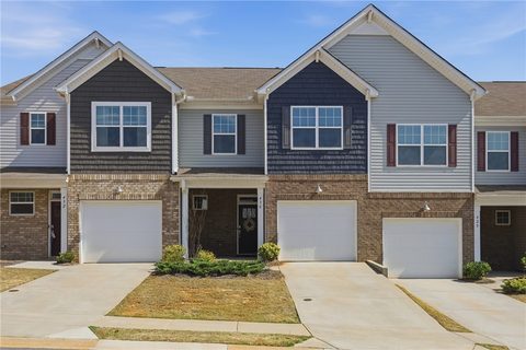 430 Bee Cove Way