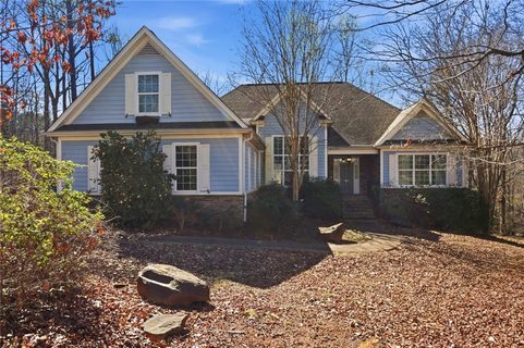 103 Oak Crest Circle active home in Stillwater, Seneca, SC