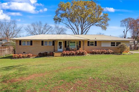 305 Clearview Drive