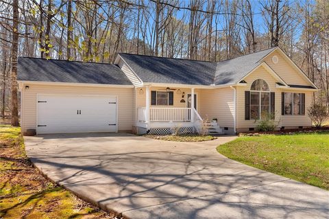 102 Circle Drive sold home in Shenandoah, Townville, SC