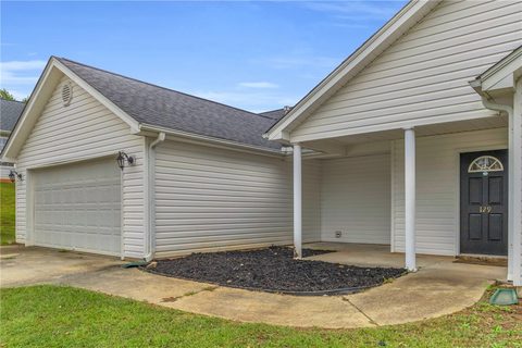 129 Saint James Court