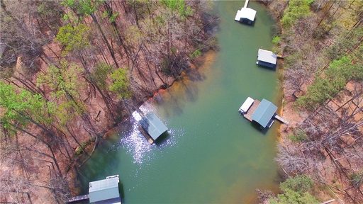 Martin Creek, Seneca
