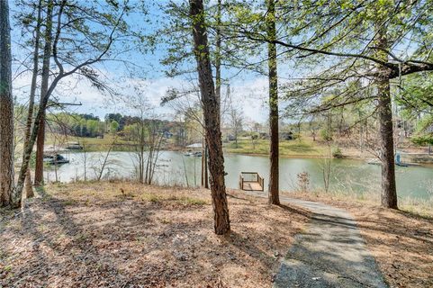 122 & 126 Island Drive active lot in The Highlands on Lake Keowee, Six Mile, SC