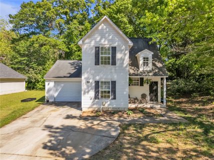 100 Rudolph Court active home in Palmetto Place, Anderson, SC