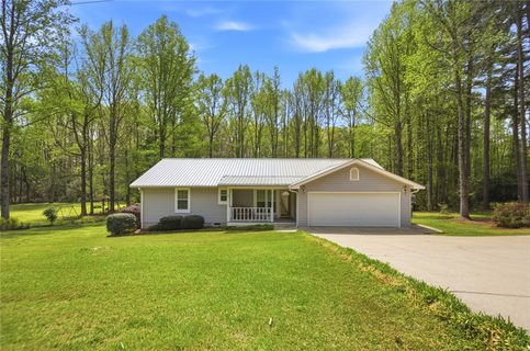 305 Wildwood Road sold home in Bell Millwoods, Walhalla, SC