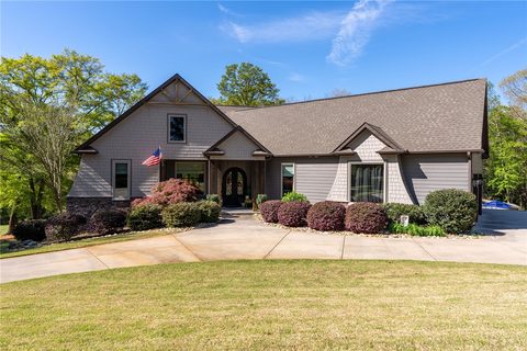 1602 Cross Creek Drive