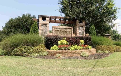 121 Loudwater Drive