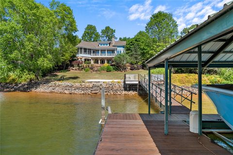 302 Bay Hill Drive sold home in The Woods At Keowee, West Union, SC