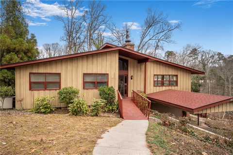 206 Timberlake Road sold home in Stonewall Woods, Anderson, SC