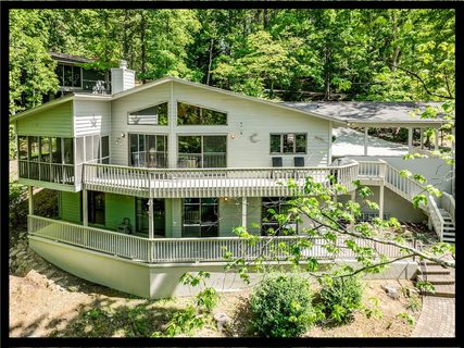 38 Foremast Drive