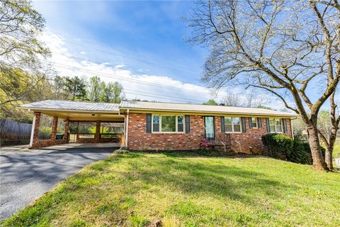 402 Maple Avenue sold home in Northwoods, Seneca, SC