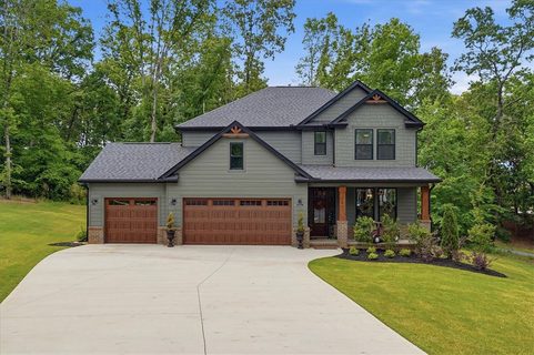 Previously sold for $689,000