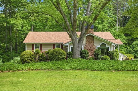 303 Stratford Drive sold home in Shiloh Estates, Seneca, SC
