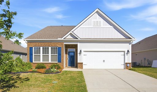 606 Fern Hollow Trail