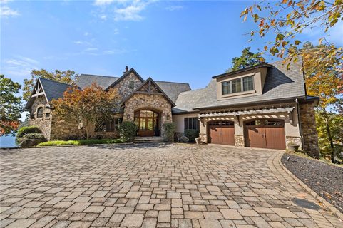 208 Deep Cove Point