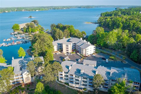 519 Tall Ship Drive 118 active condo in Keowee Key, Salem, SC