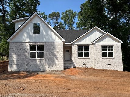 513 Quail Hollow pending home in Cobb'S Glen, Anderson, SC