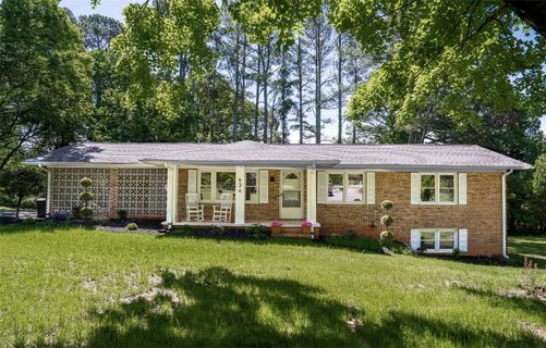 Homes in Tanglewood, Seneca