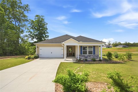 412 Chadwick Lane pending home in Windsor Haven, Walhalla, SC