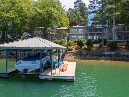 Homes in Keowee Key, Salem
