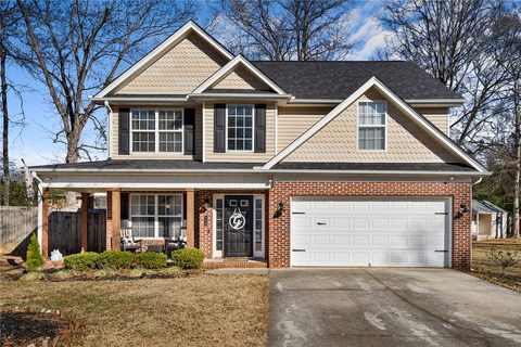 Homes in Harrington Grov, Anderson