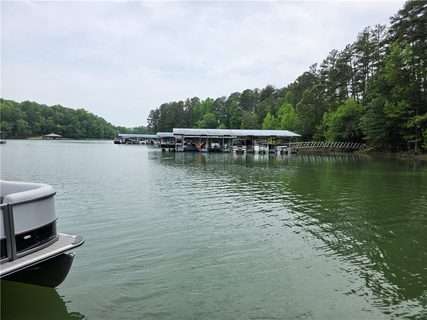 116 Oconee Avenue active lot in Chickasaw Point, Westminster, SC