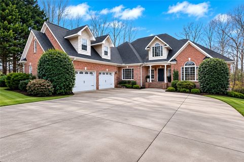 A home in Cobb'S Glen