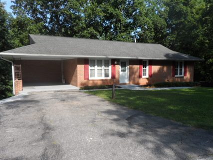 2011 Forest Drive sold multi-family property in Enchanted Hills, Seneca, SC