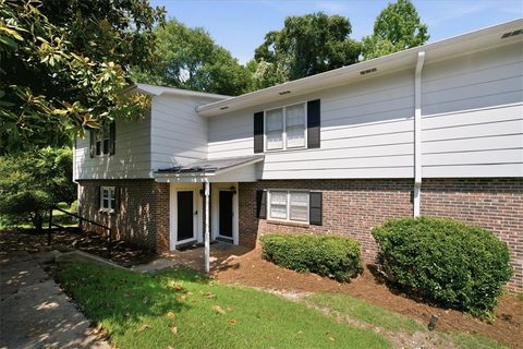 25 Summercreek Drive active condo in Fernbrook Condo, Spartanburg, SC