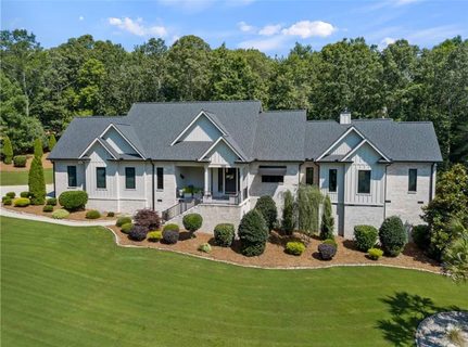 A home in Ansonborough Pl