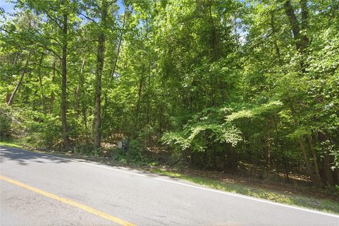 Lot 1013 S Hogan Drive active lot in Chickasaw Point, Westminster, SC