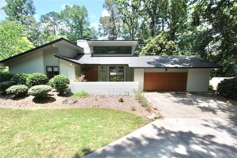 121 Circle Drive sold home in Shenandoah, Townville, SC