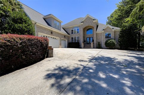 Previously sold for $600,000