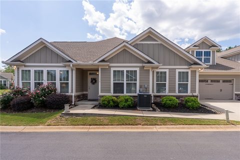 270 Meridian Way