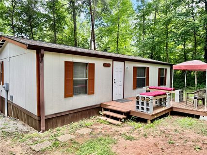 111 Marietta Drive active manufactured home in Foxwood Hills, Westminster, SC