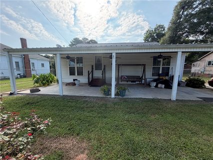 3211 S Main St Extension active home in Homeland Park, Anderson, SC